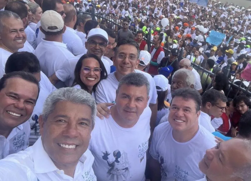 Prefeito de Barra da Estiva, Wilson do Café, participa da Lavagem do Bonfim e se encontra com governador e vice-governador