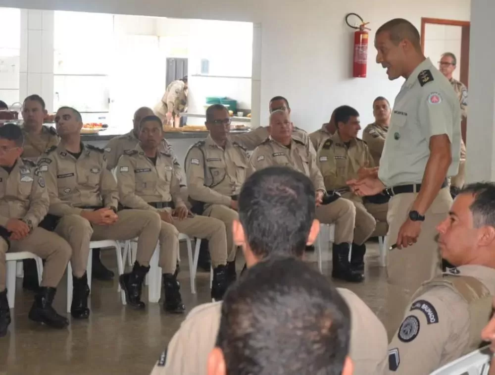 Parada Geral de Final de Ano: CIPRv/Brumado Celebra Conquistas e Reconhece Destaques de 2023