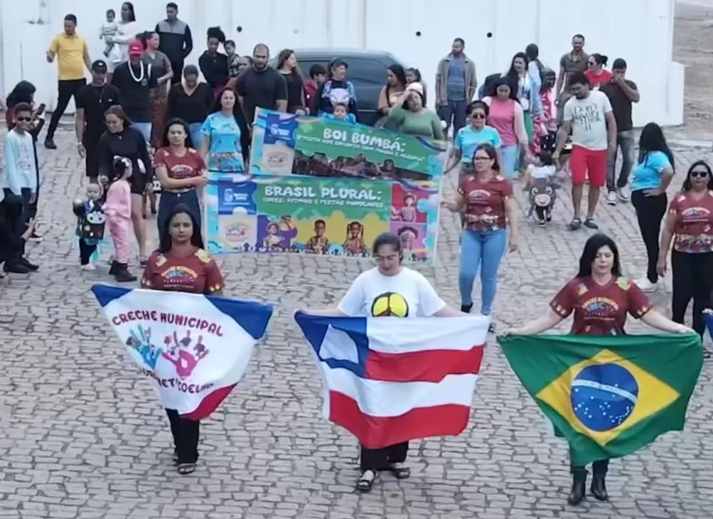 Creche Isaura Neto Coelho abre Semana da Pátria em Barra da Estiva com desfile cultural