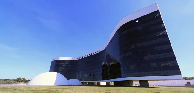 Com nova norma, TSE fecha cerco a candidaturas femininas laranjas