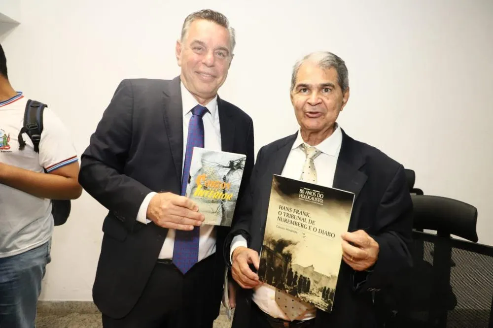 Juiz aposentado Albênio Honório lança livros durante a Semana da Memória no TJBA