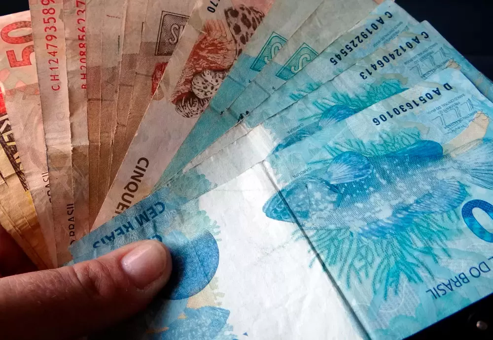 Inflação oficial sobe para 0,23% em agosto, diz IBGE