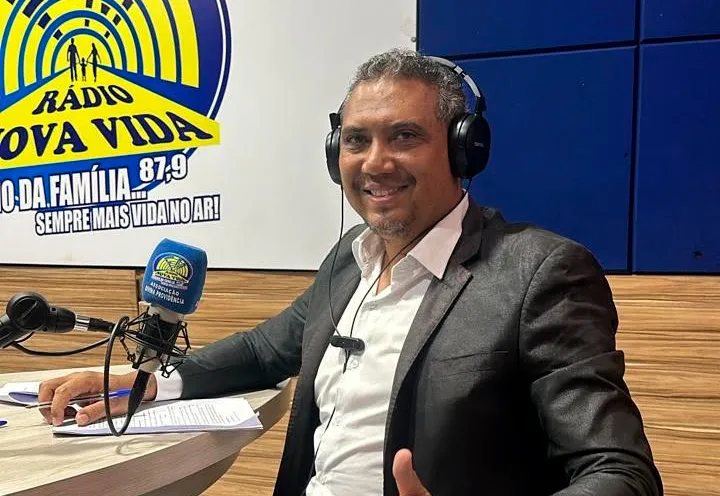 Candidato Renato Santos encerra série de entrevistas na Rádio Nova Vida e debate está marcado para 03 de outubro