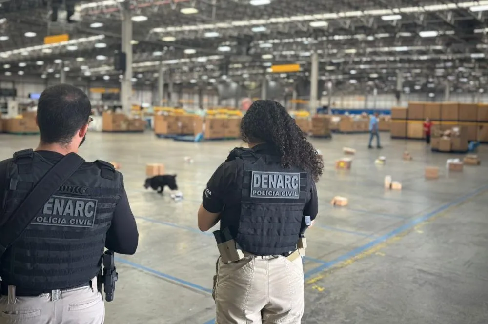 Polícia Civil apreende drogas e cigarros eletrônicos em operação conjunta com os Correios em Salvador