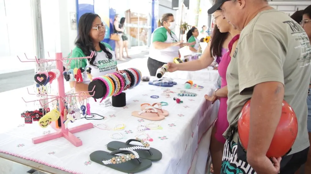 Feira da Agricultura Familiar e Economia Solidária movimenta Brumado e valoriza produção local