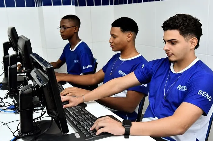 SENAI Bahia oferece 97 vagas gratuitas para Jovem Aprendiz na região Sudoeste