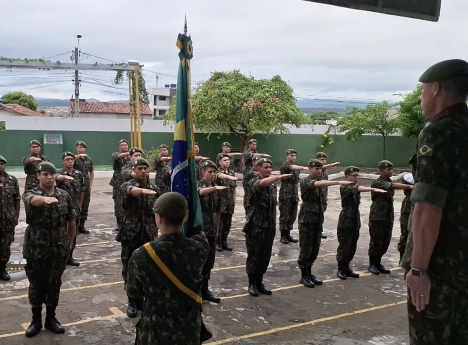 Tiro de Guerra de Brumado realiza juramento à Bandeira e celebra 48 anos de história