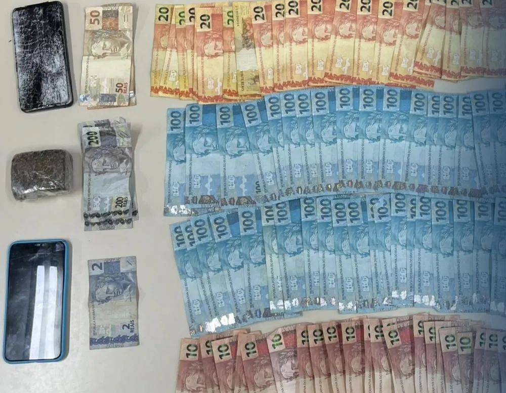 Polícia apreende drogas e dinheiro falso durante festa de Ano-Novo em Tanque Novo