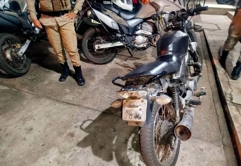 Polícia Militar apreende moto com placa Irregular em Brumado