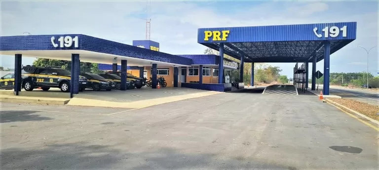 Mulher é presa em Vitória da Conquista (BA) com mochila ‘recheada’ de cocaína