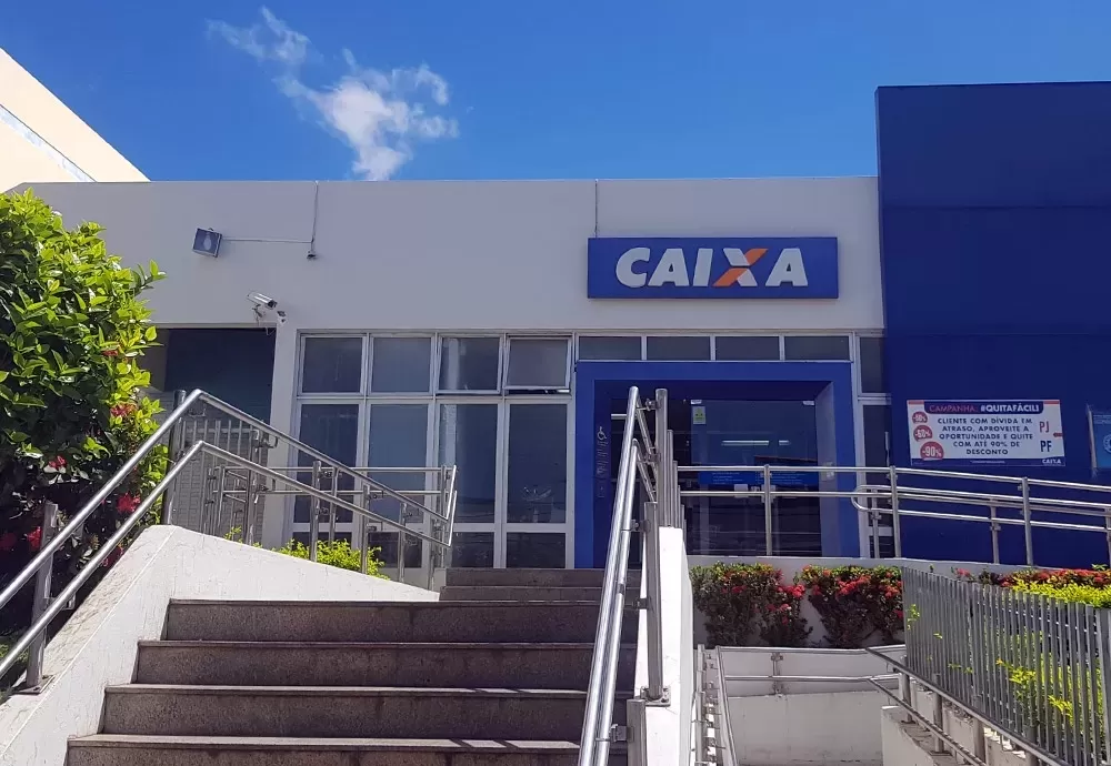 Após pedido de Lula, Caixa suspende cobrança de Pix para pessoa jurídica