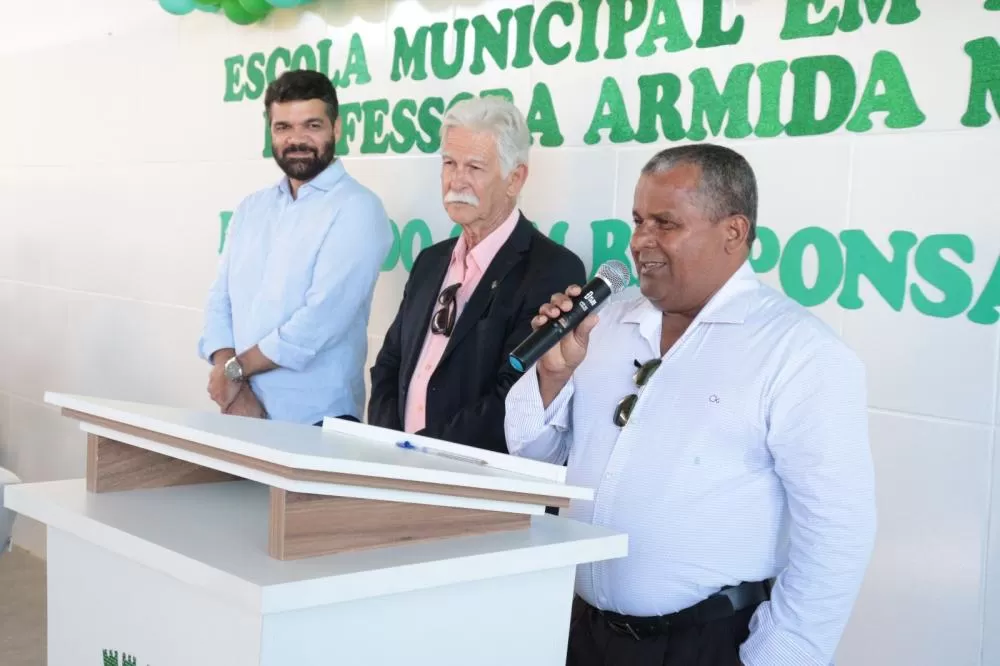 Prefeitura de Brumado realiza uma série de inaugurações em comemoração aos 146 anos do município
