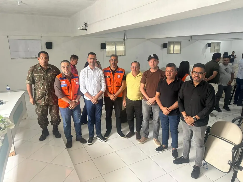 Prefeito de Barra da Estiva, Wilson do Café participa de reunião sobre Defesa Civil em Brumado