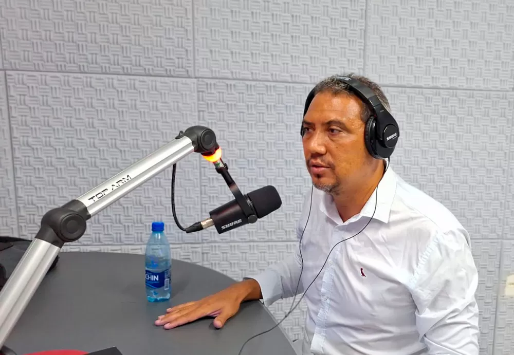 Presidente da Câmara de Vereadores de Brumado comenta declarações do prefeito em Podcast