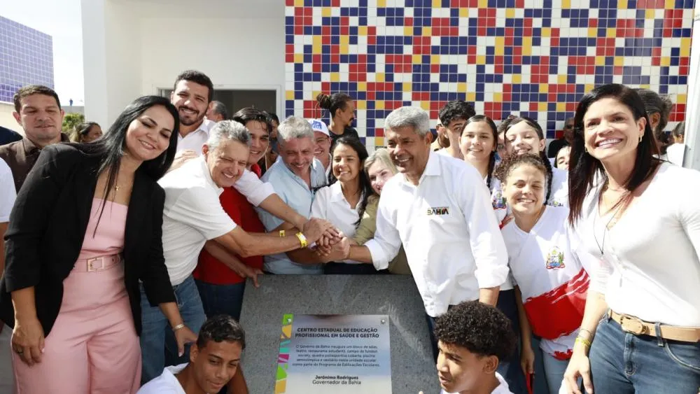 Com investimento de R$ 92 milhões, Governo do Estado amplia hospitais e transporte de pacientes em Guanambi