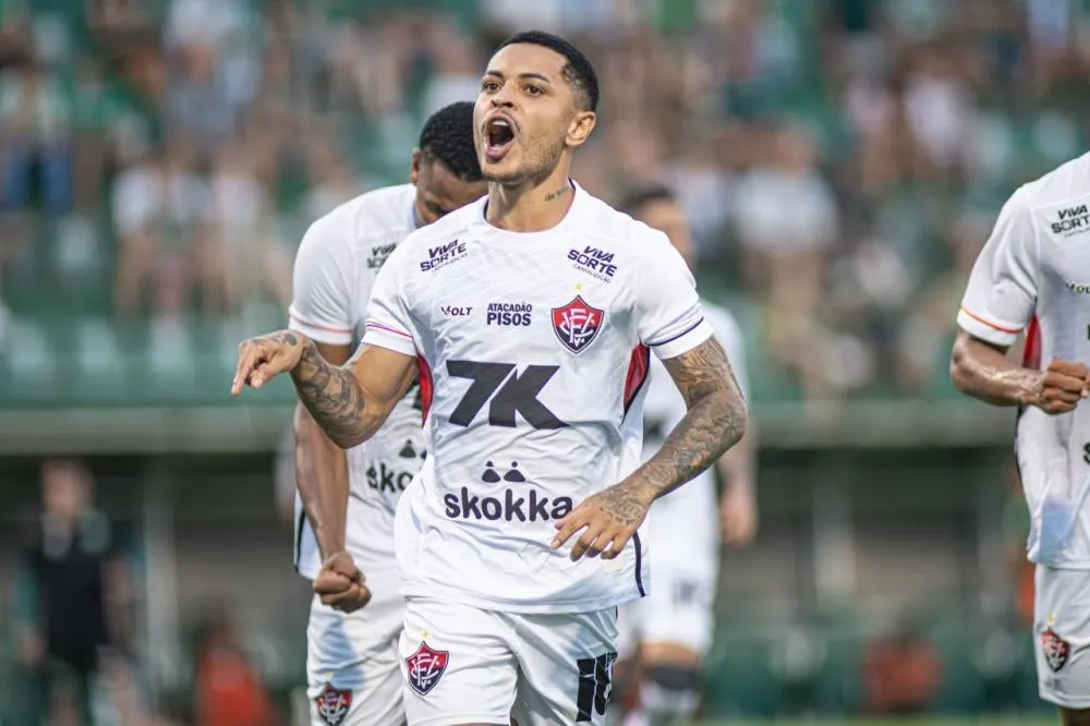 Vitória empata com a Chapecoense fora de casa