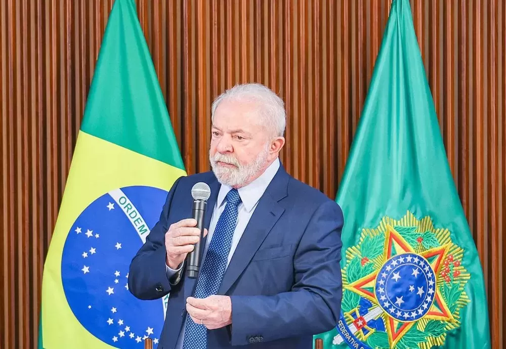 Lula faz exames em hospital de Brasília neste sábado