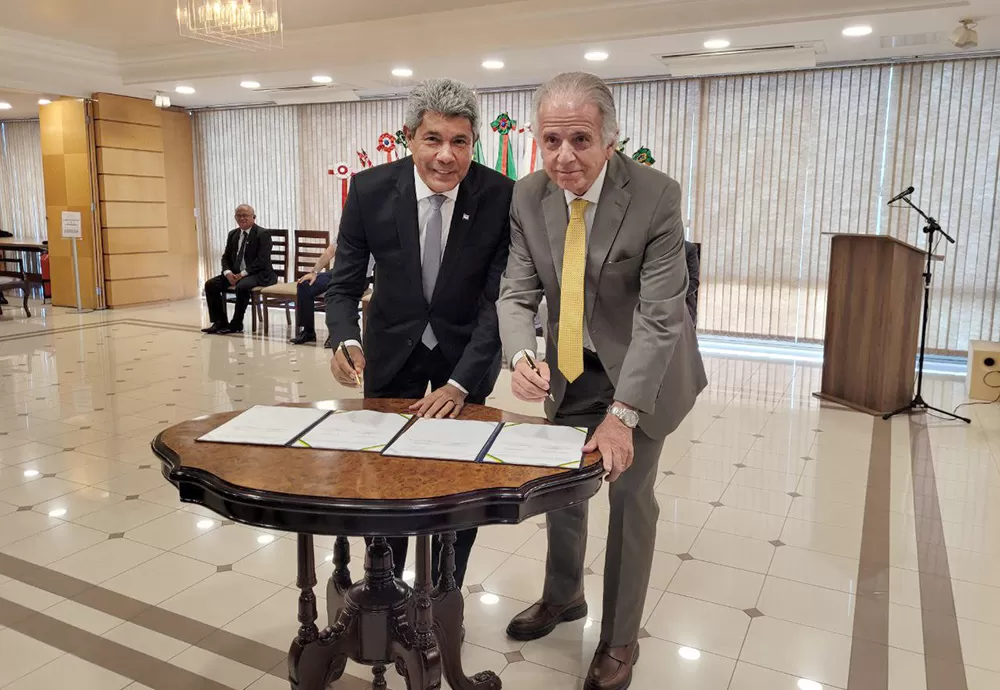 Em Brasília, Jerônimo assina acordo de cooperação para implantação de Centro Tecnológico Aeroespacial da Bahia