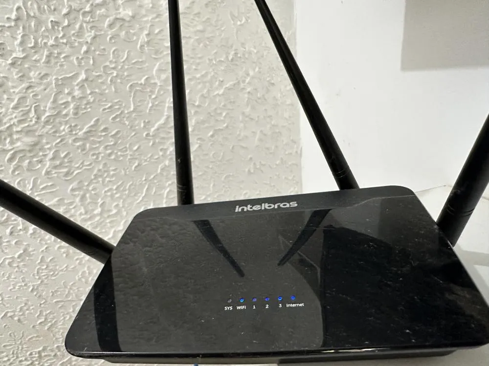 Número de lares urbanos com internet passou de 13% para 85% em 20 anos