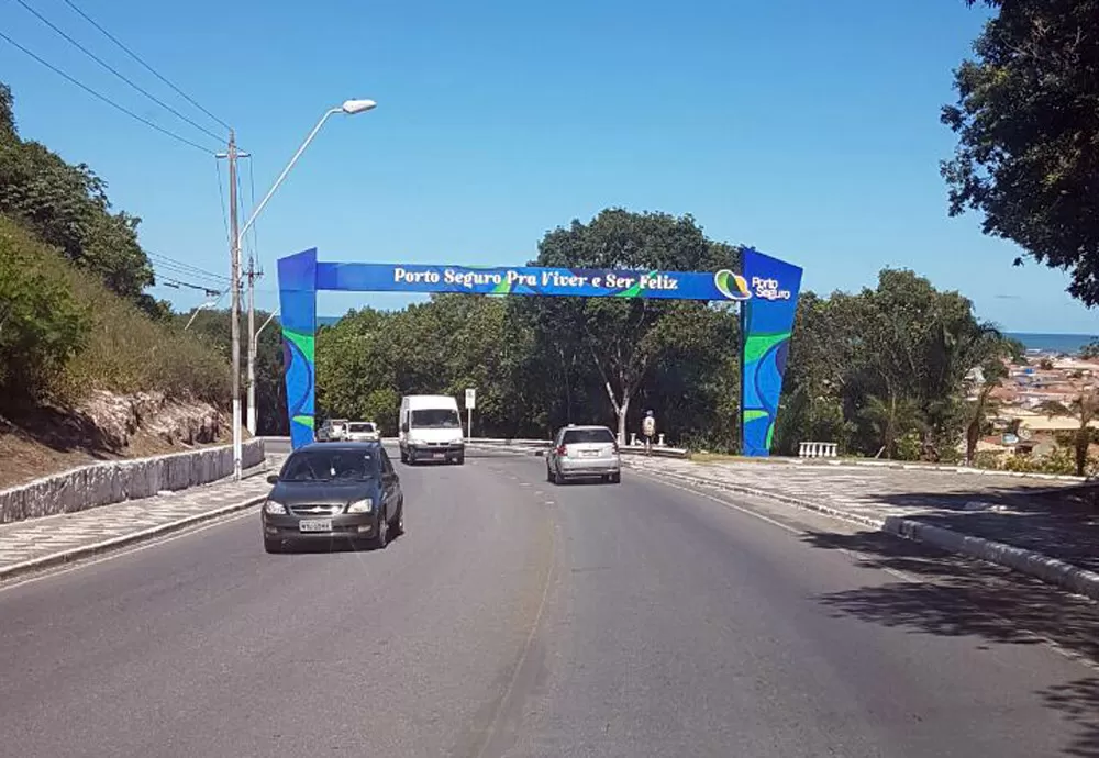 Porto Seguro vai cobrar taxa de acesso de veículos a partir de 2026; valor chega a R$ 90