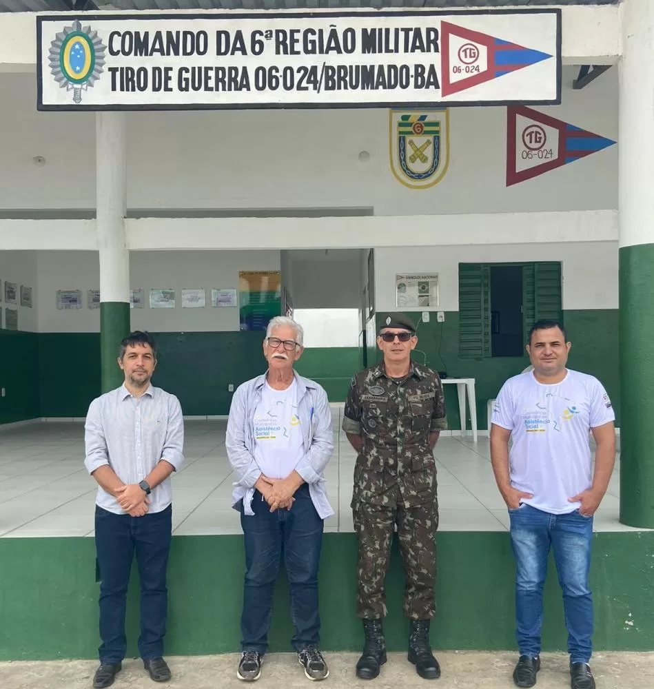 Prefeito de Brumado anuncia inauguração de pátio em homenagem a Celijunior na Unidade do Tiro de Guerra
