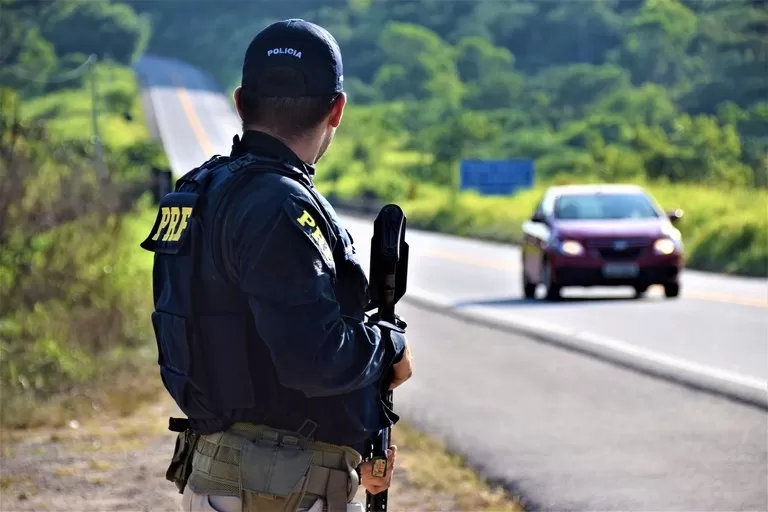 PRF lança Operação Carnaval 2023 com foco na segurança viária nas rodovias federais baianas