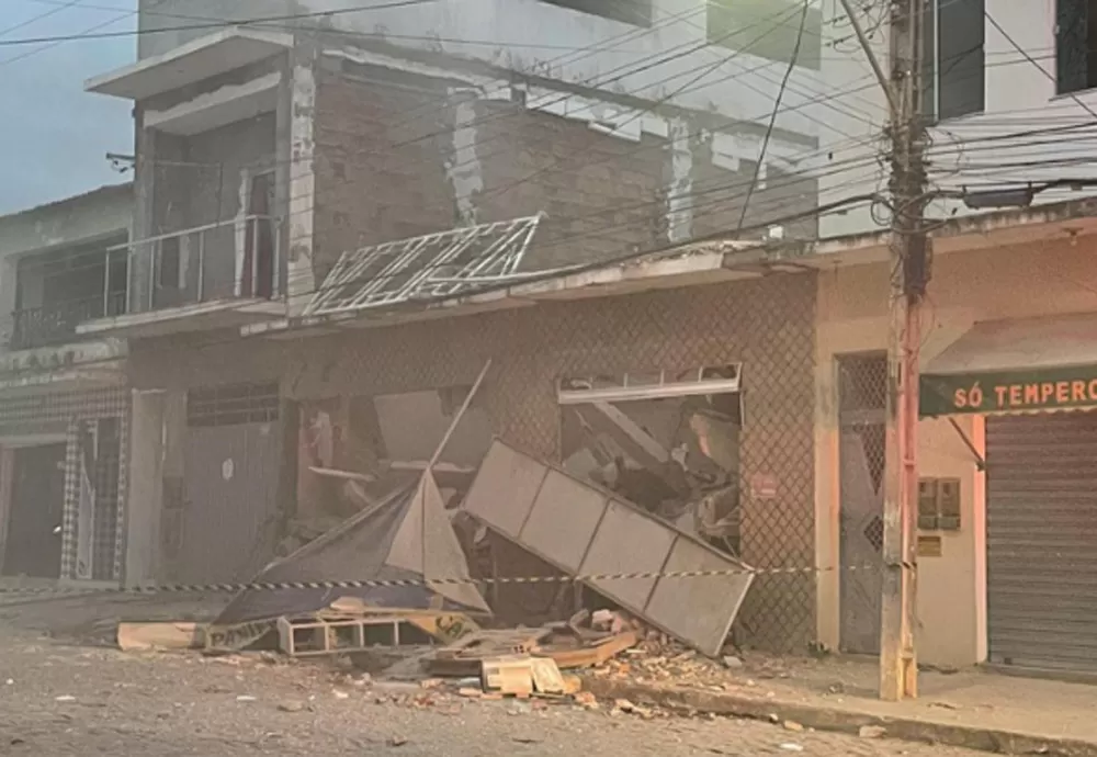 Uma pessoa morre após botijão de gás explodir dentro de padaria em Tanhaçu