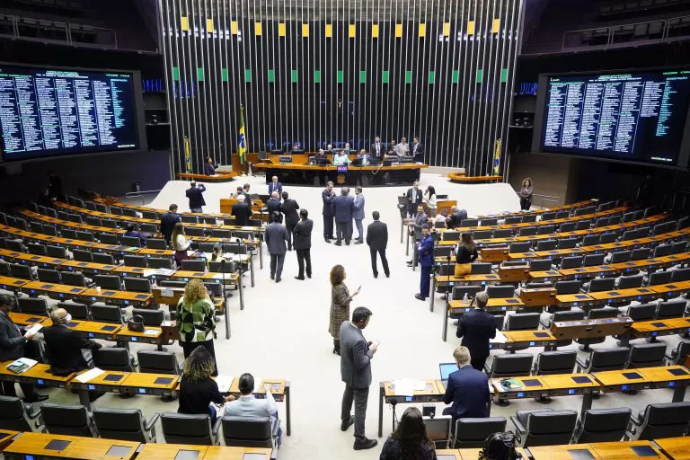Câmara dos Deputados aprova projeto do arcabouço fiscal