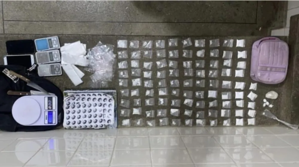 Ação da CIPE Sudoeste resulta em prisão e apreensão de drogas em Barra da Estiva