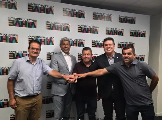 Prefeito de Barra da Estiva se reúne com governador Jerônimo Rodrigues e reforça convite para o 9º Encontro de Produtores Rurais