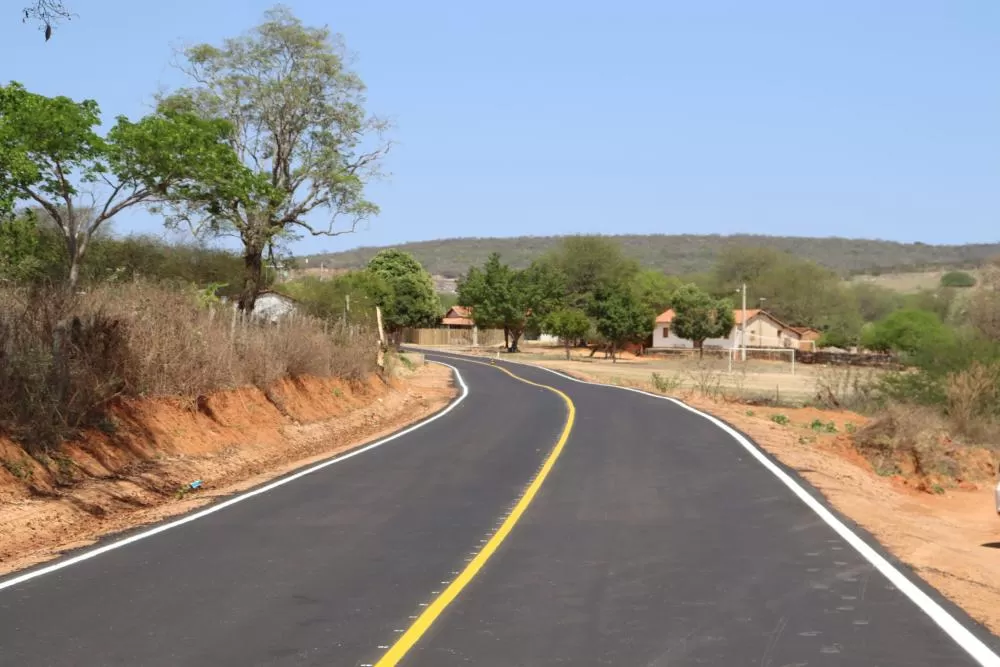 Brumado avança com obras de pavimentação no distrito de Arrecife