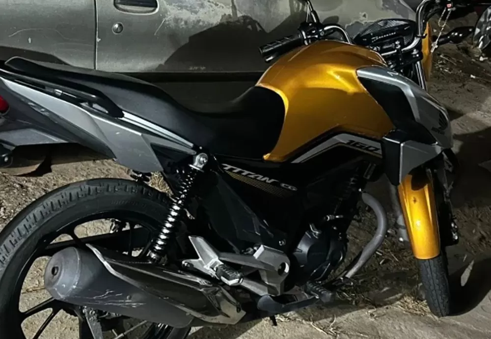 Polícia Militar recupera motocicleta clonada em Brumado