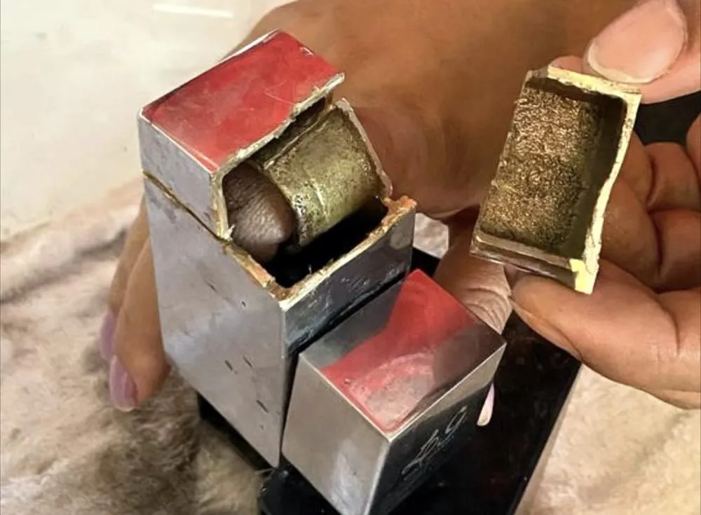 Cena inusitada em Guanambi: Bombeiros resgatam senhora com torneira presa ao dedo