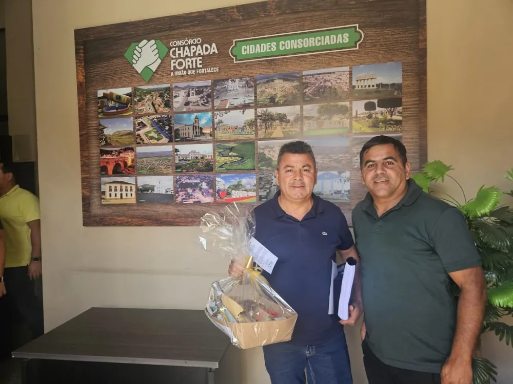 Prefeito eleito de Barra da Estiva, Wilson do Café, participa de reunião do Consórcio Chapada Forte em Andaraí