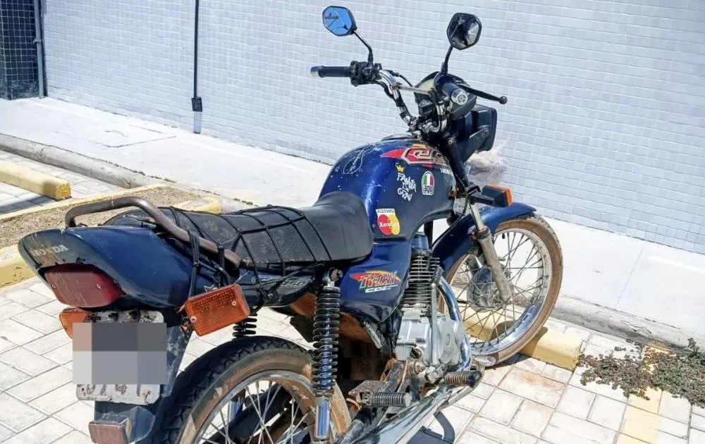 CIPRv/Brumado apreende moto com restrição de roubo em Aracatu