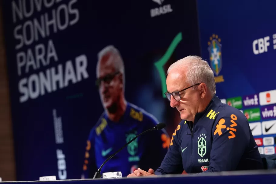 Dorival Júnior: ‘Estou aqui representando a Seleção mais vencedora do planeta’