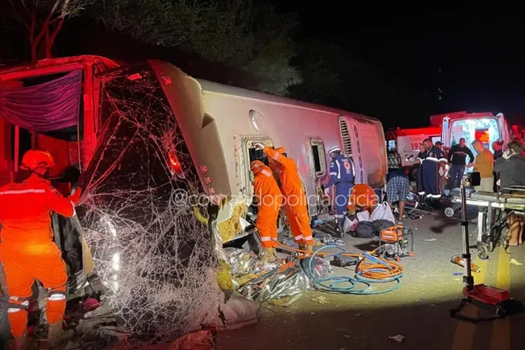 Acidente com 15 mortos em Pernambuco: apuração indica que vítimas não seriam de Brumado