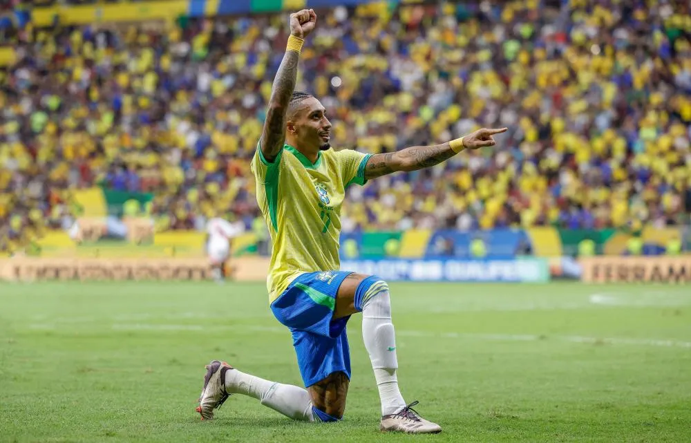 Eliminatórias: Brasil goleia Peru por 4 a 0 em Brasília