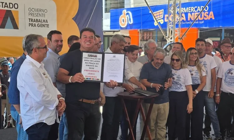 Marquinho Viana acompanha inauguração de sistema de água no Sudoeste da Bahia