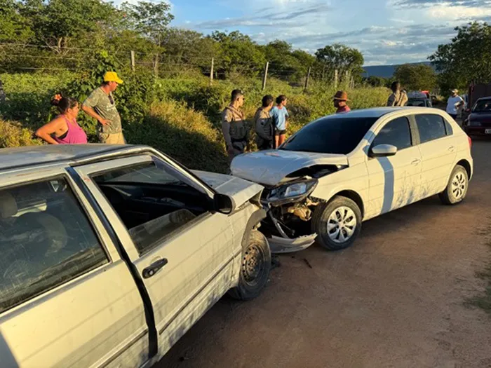 Motorista é suspeito de embriaguez após colisão frontal registrada em Guanambi