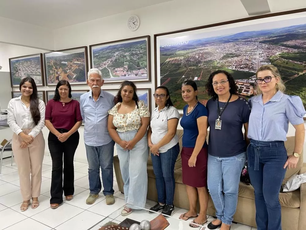 Programa de Bolsas Estudantis do Ensino Superior amplia apoio a mais três estudantes em Brumado