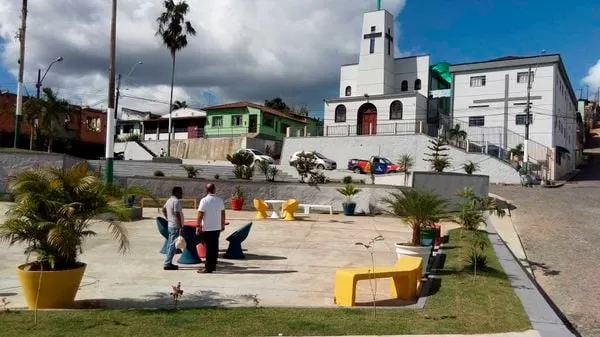 Criança de 4 anos morre após disparo de espingarda efetuado por irmã de 7 anos