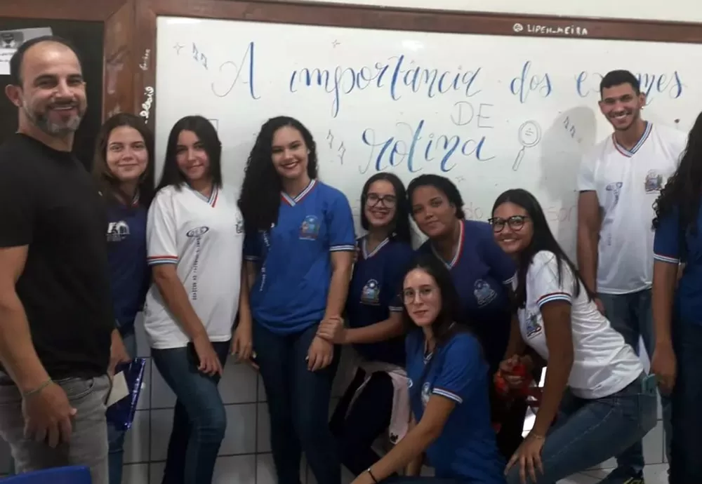 Brumado: Estudantes do CEB participam de roda de conversa sobre importância dos exames de rotina