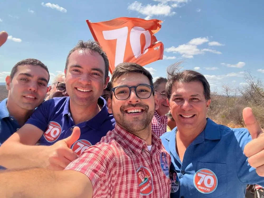 Vereador João Vasconcelos comemora reeleição como o mais votado em Brumado com 1.570 votos