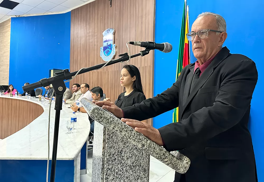 Glaudson Dias é empossado vereador em Brumado