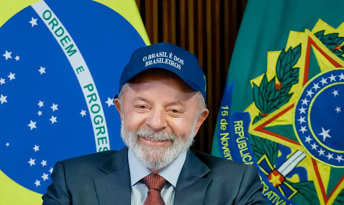 Lula reafirma soberania e diz que Brasil não aceitará ofensas