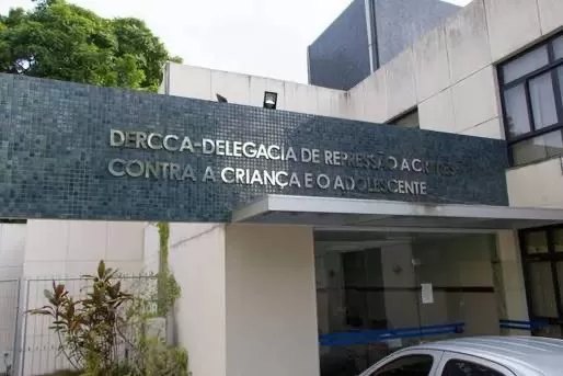 Homem é preso por ameaçar de morte o filho de seis meses