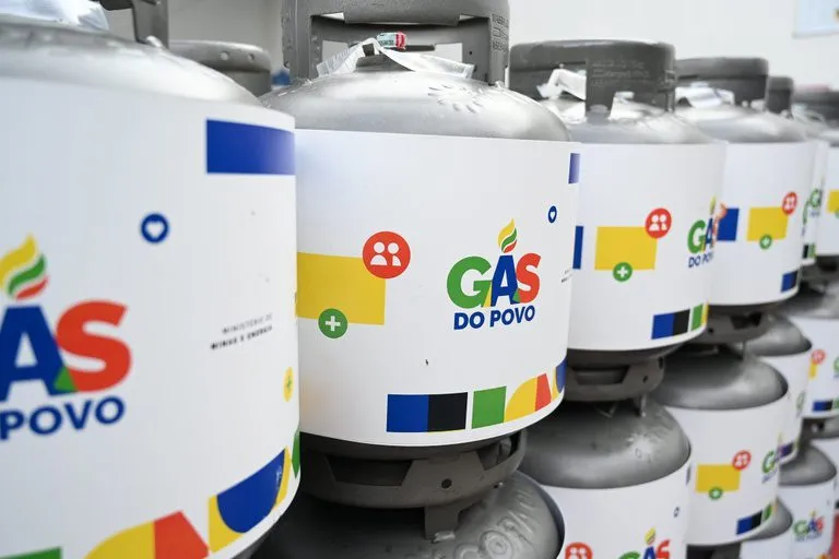 Bahia tem mais de 1,2 milhão de novas famílias beneficiadas pelo Gás do Povo em março