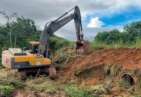 Deputado comemora início das obras de reconstrução de bueiro na BA-142