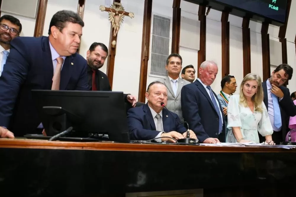 Assembleia Legislativa aprova em primeiro turno o orçamento do Estado da Bahia para o próximo ano